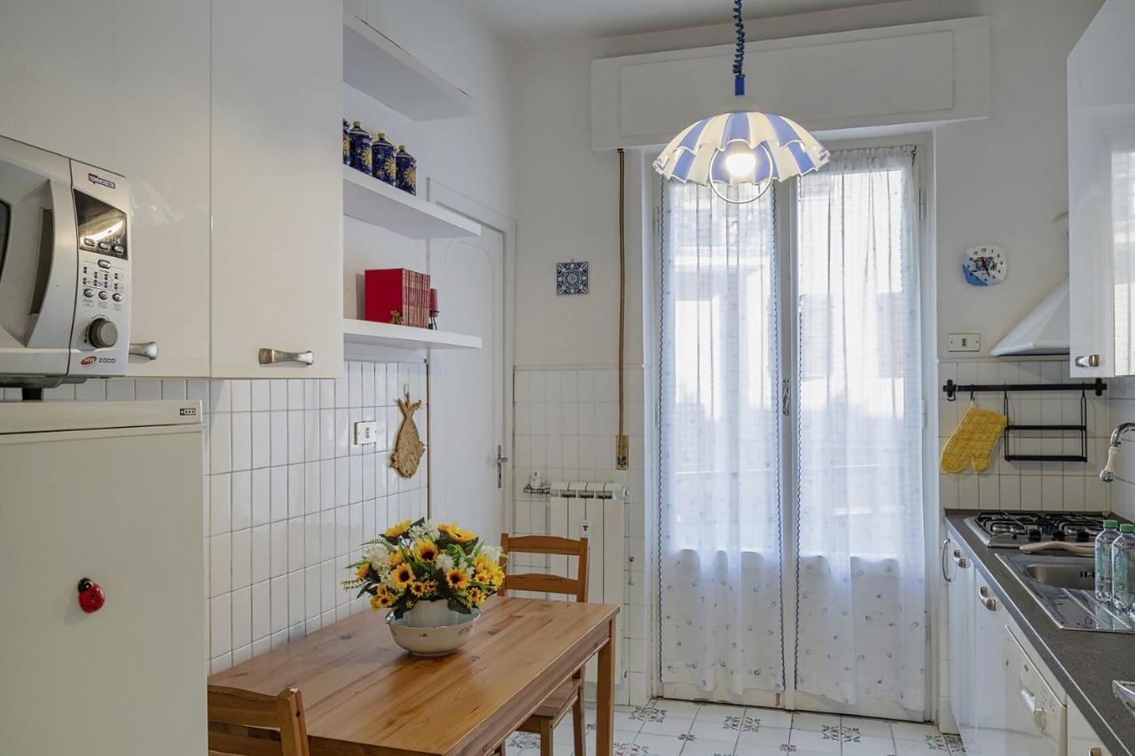 Homey Seaview Apartment By Wonderful Italy Gênes Extérieur photo