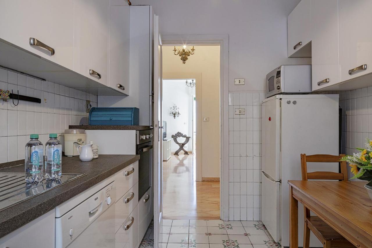 Homey Seaview Apartment By Wonderful Italy Gênes Extérieur photo